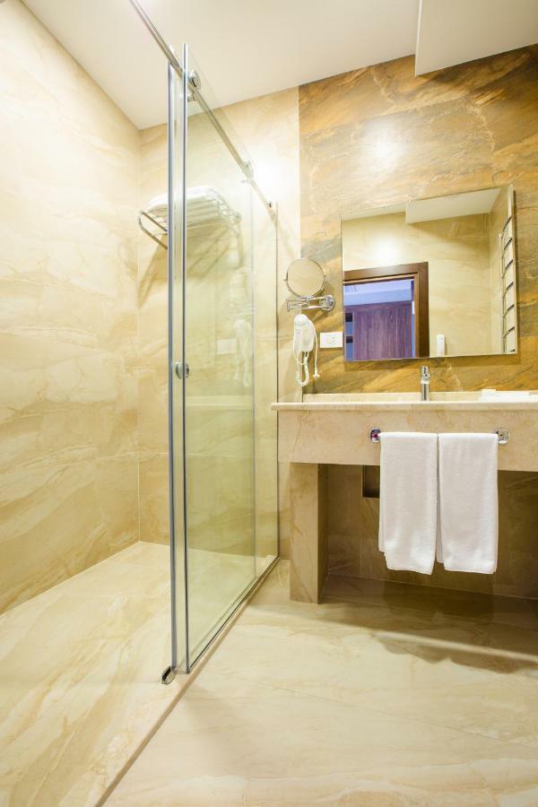 City Park Hotel Baku Exterior photo