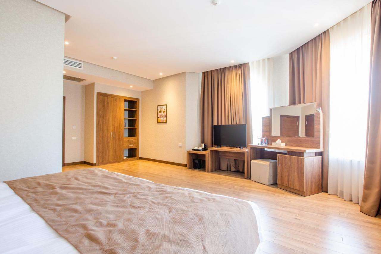 City Park Hotel Baku Exterior photo